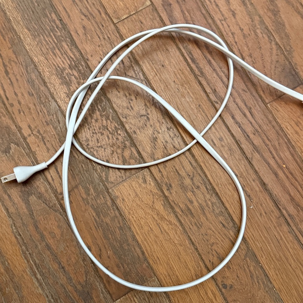 Apple AirPort Extreme Base Station Wifi Router - Picture 3 of 4